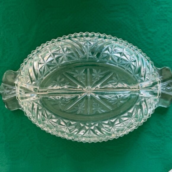 Vintage Anchor Hocking Clear Oval Relish Dish with Star Cut Designs - Picture 3 of 7
